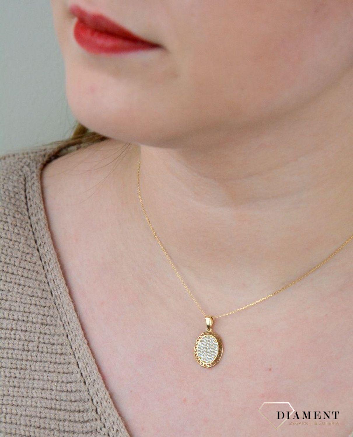 Złota zawieszka 585 cyrkonie z motywem greckim ZA 3921 585.jpg